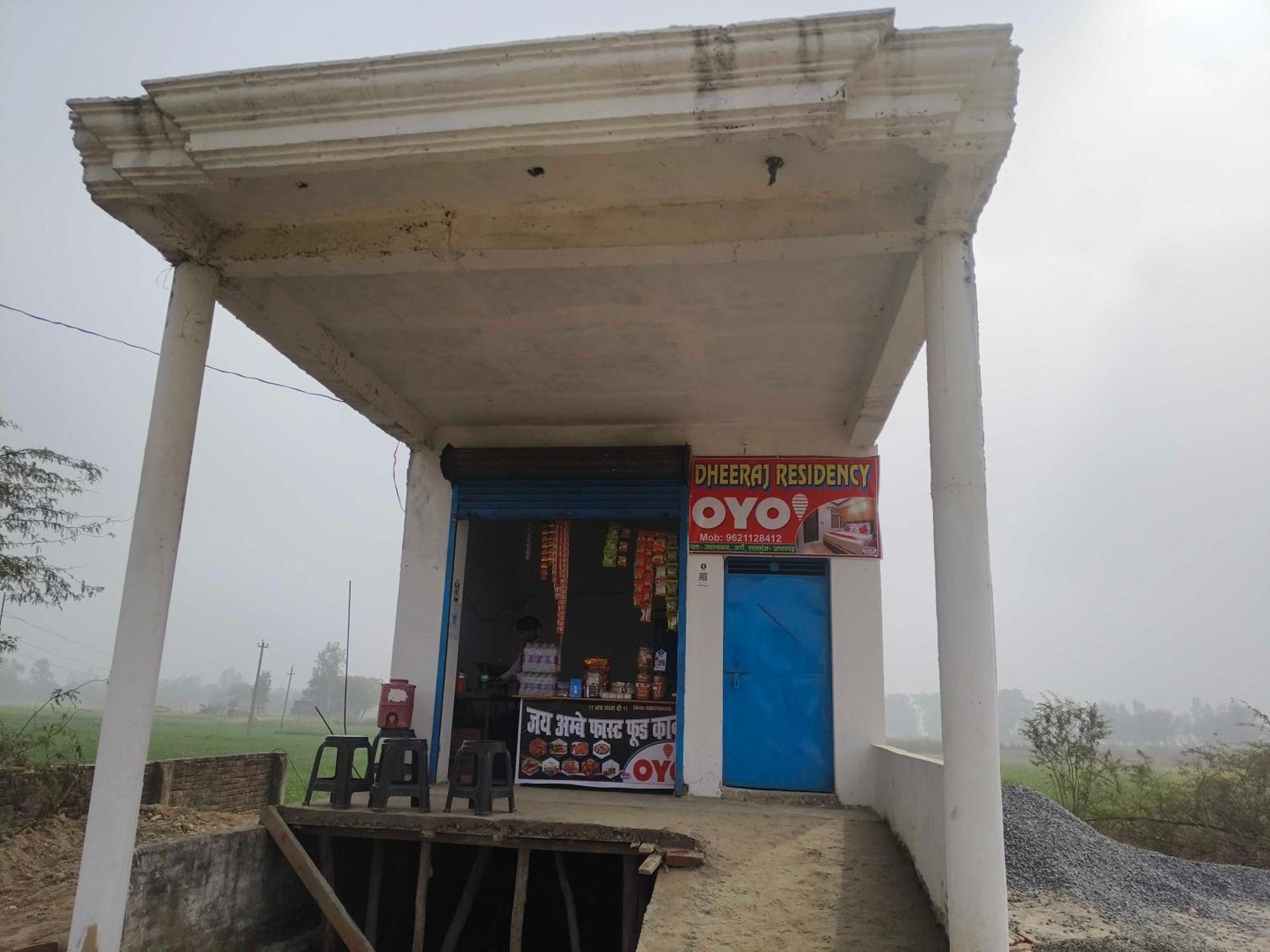 Hotel O Dheeraj Residency Bela Pratapgarh Ngoại thất bức ảnh